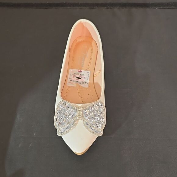 BRAND NEW FOREVER BUTTERFLY ACCENTS WOMEN'S SLIP-ON FLAT - Picture 7 of 13